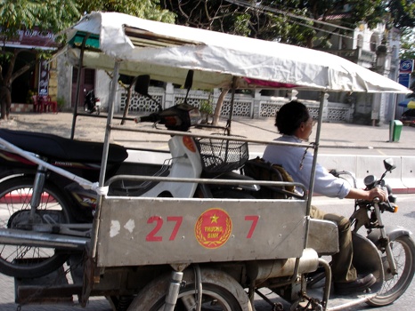 I now present to you the tuk-tuks