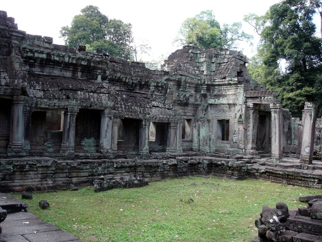 Enclosed courtyard