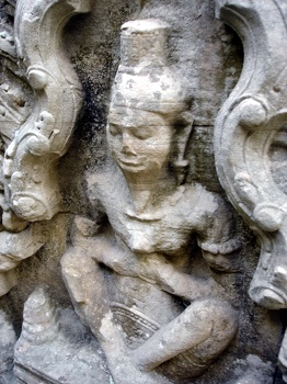 Defaced statues