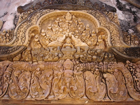 Spectacular Banteay Srei & Samre
