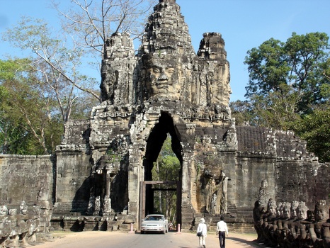 Angkor Thom archway