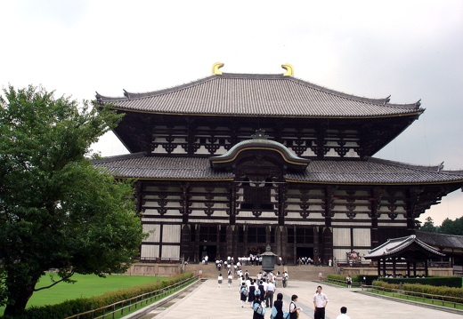 Nagoya, Kyoto, Nara, Himeji, and Beppu, Japan 2005