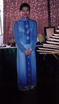 Blue ao dai lady