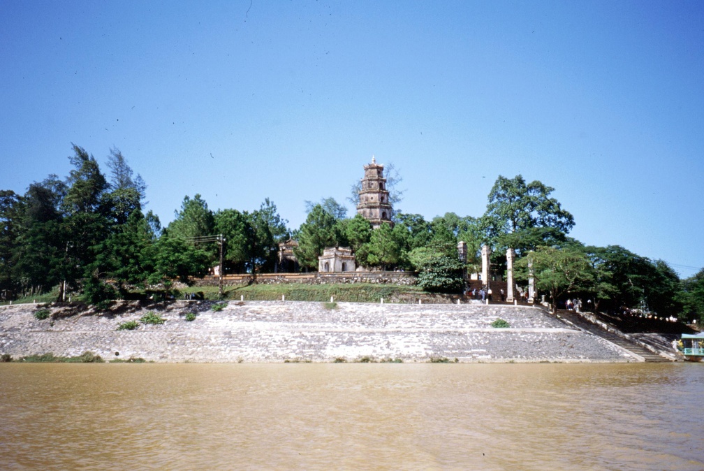 VN11_0.jpg