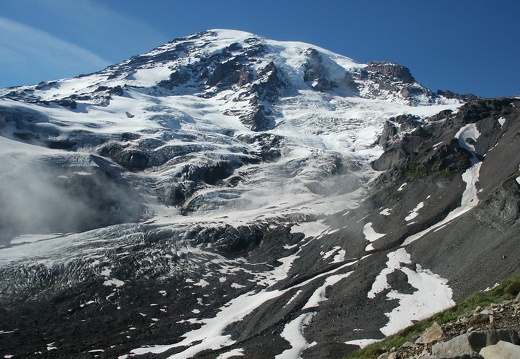 Natural wonders at Mount Rainier, Seattle USA 2004