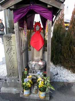 Street corner shrine