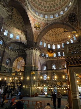 Yeni Mosque interior