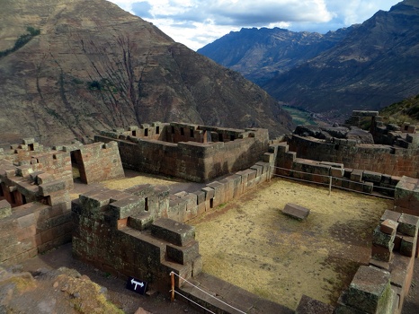 Pisac ruins
