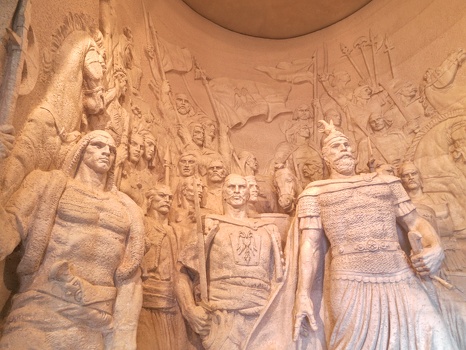 Sculpture of Skanderbeg in Krujë castle