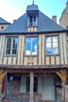 Dinan
