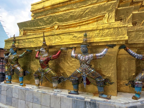 Colourful statues