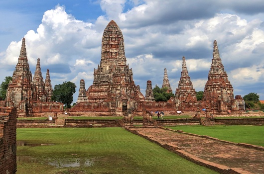 Wat Chaiwatthanaram site view