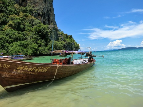 Long tail boat to Railay